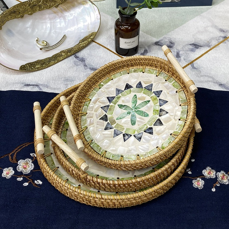 Rattan-Muschel in Tiefseefarbe