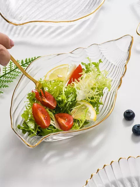 Assiette de vaisselle en verre à bordure dorée