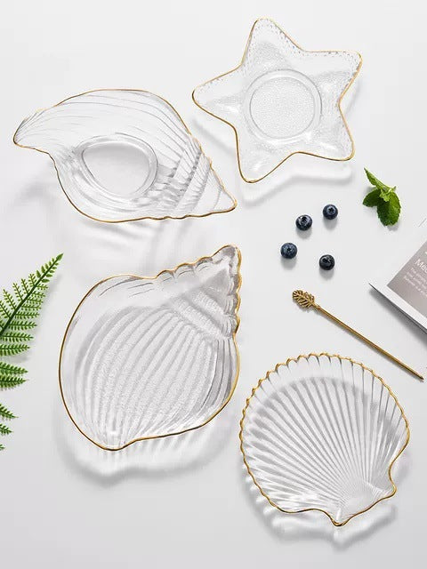 Assiette de vaisselle en verre à bordure dorée